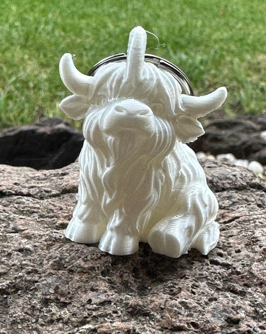 White 3D printed highland cow keychain