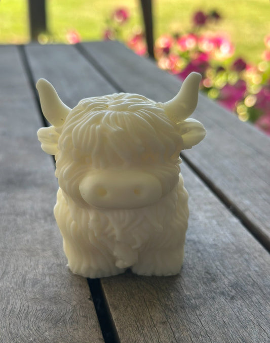 highland cow candle