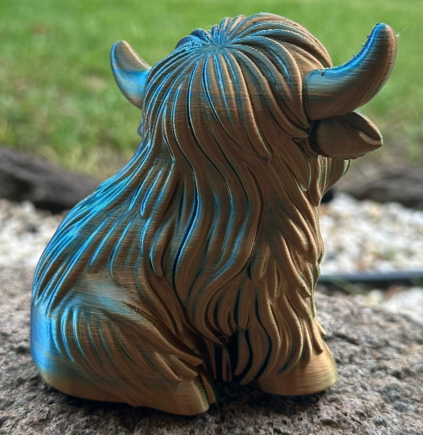 Colour shift 3D printed highland cow figurine large