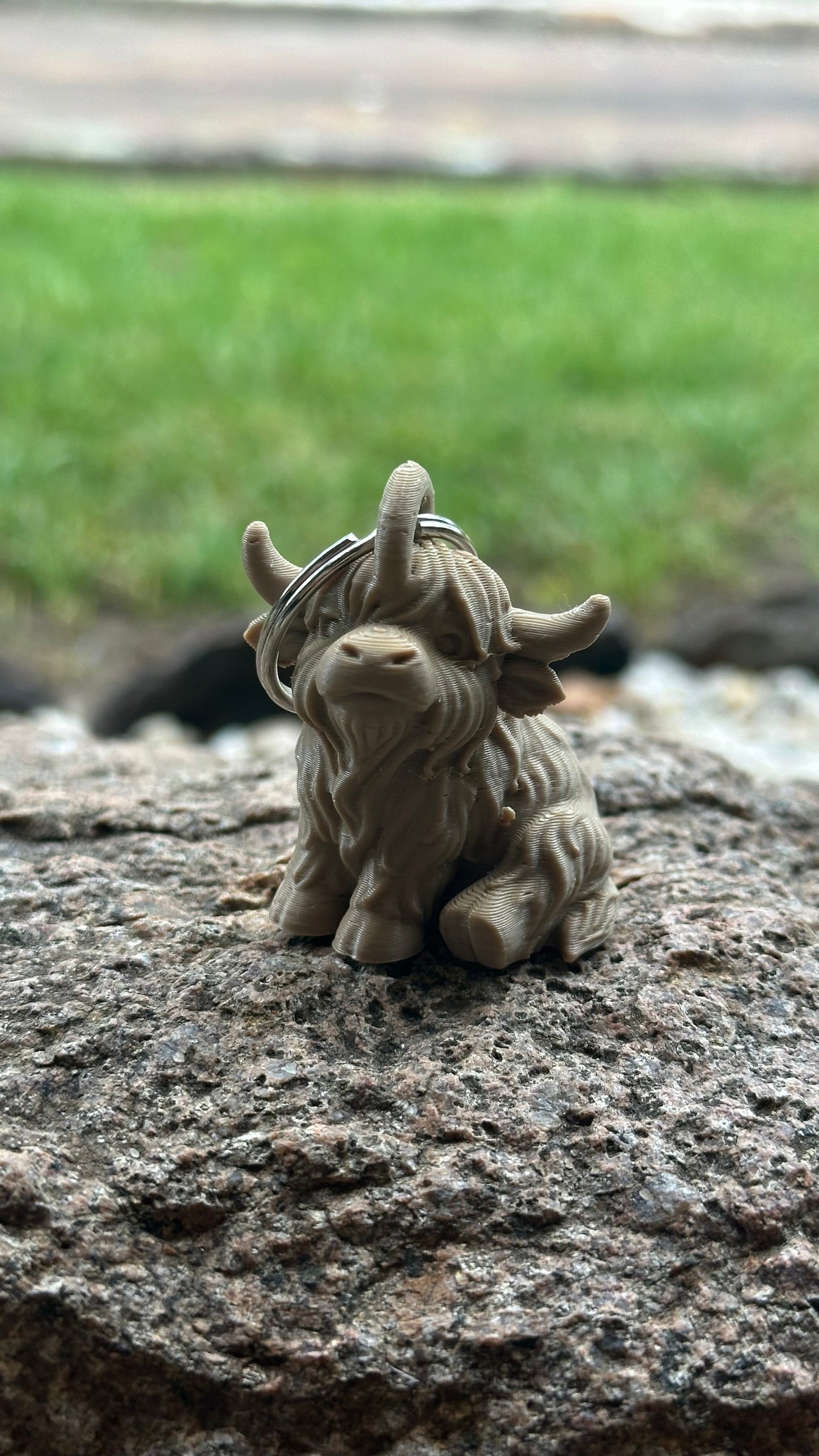 Brown 3D printed highland cow keychain