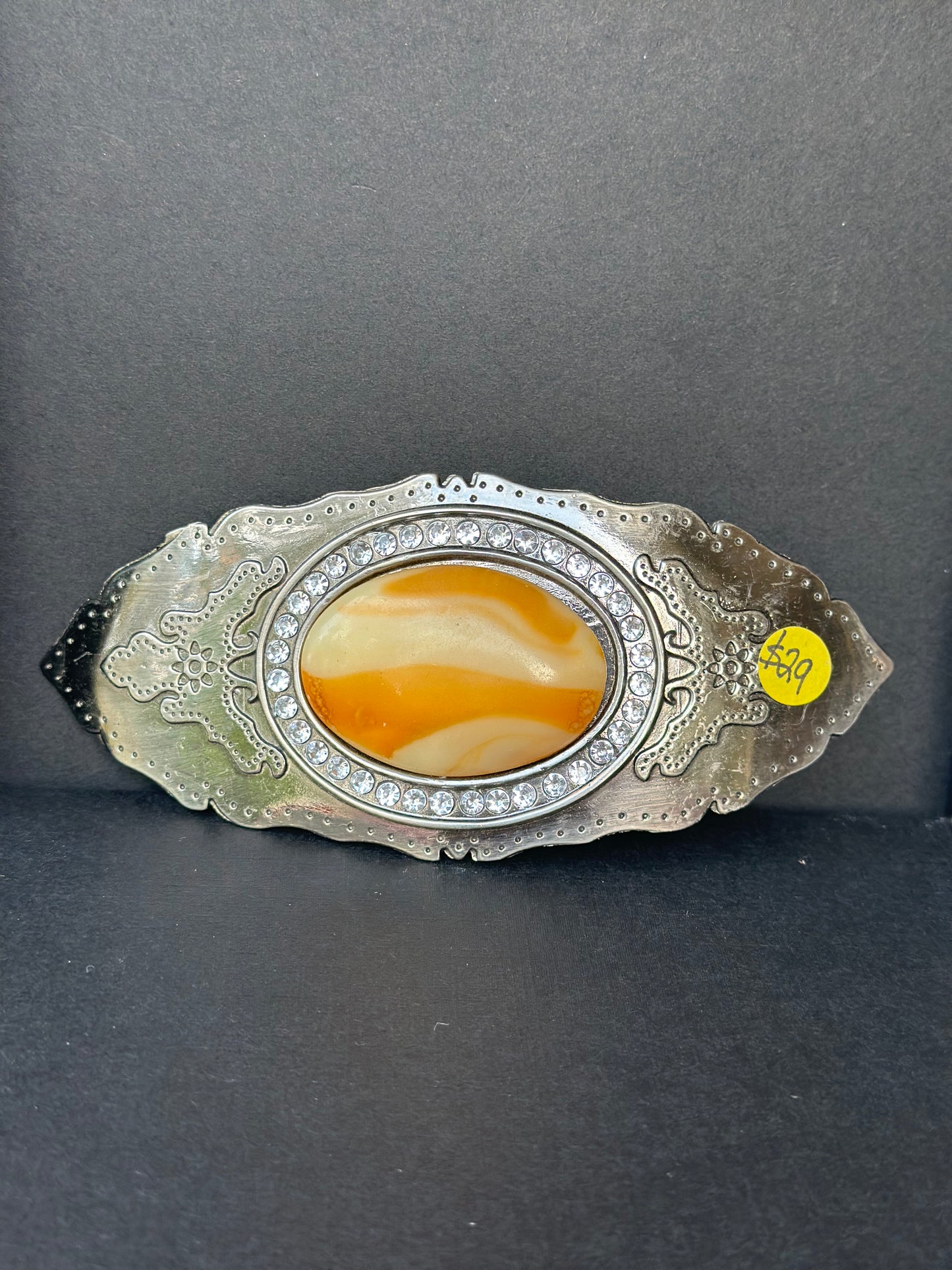 belt buckle