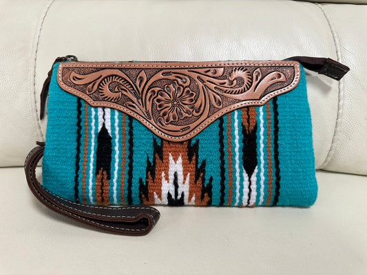 saddle blanket clutch